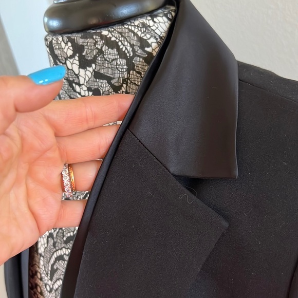 White House Black Market Black Jacket Size 4 - Picture 4 of 14